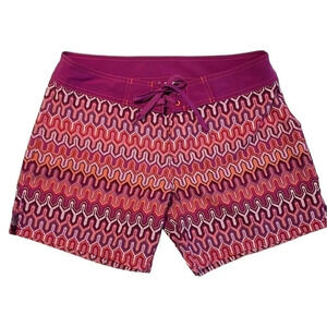 Women’s prAna Makenna Board Short. Size Small. EUC. Purple and orange.